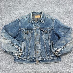 Vintage Levis Blanket Lined Trucker Jacket 42 Made in USA Denim Jean Honeycomb